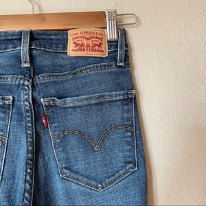 Levi’s - size 24 - 721 high rise skinny